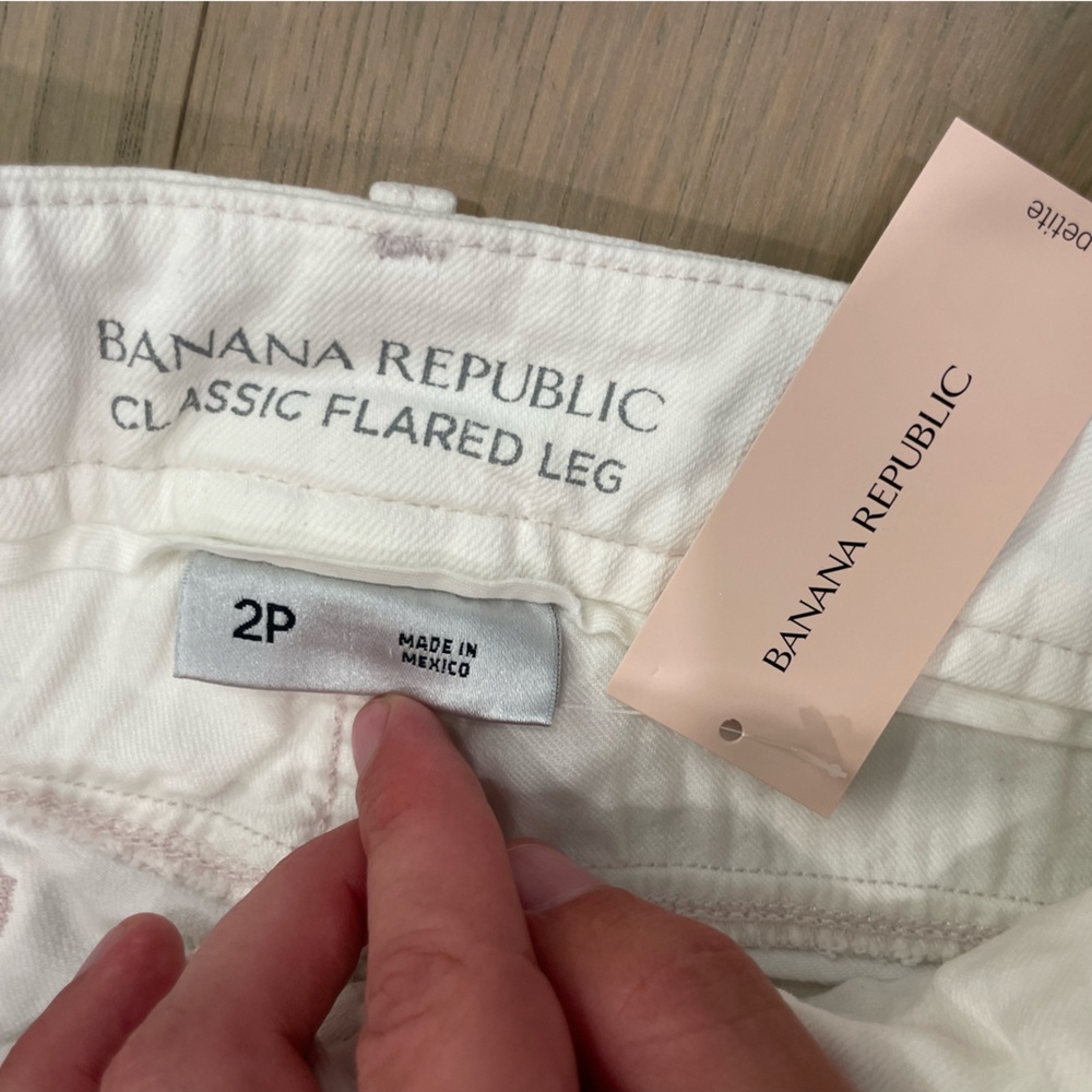 White banana republic jeans - Picture 3 of 5
